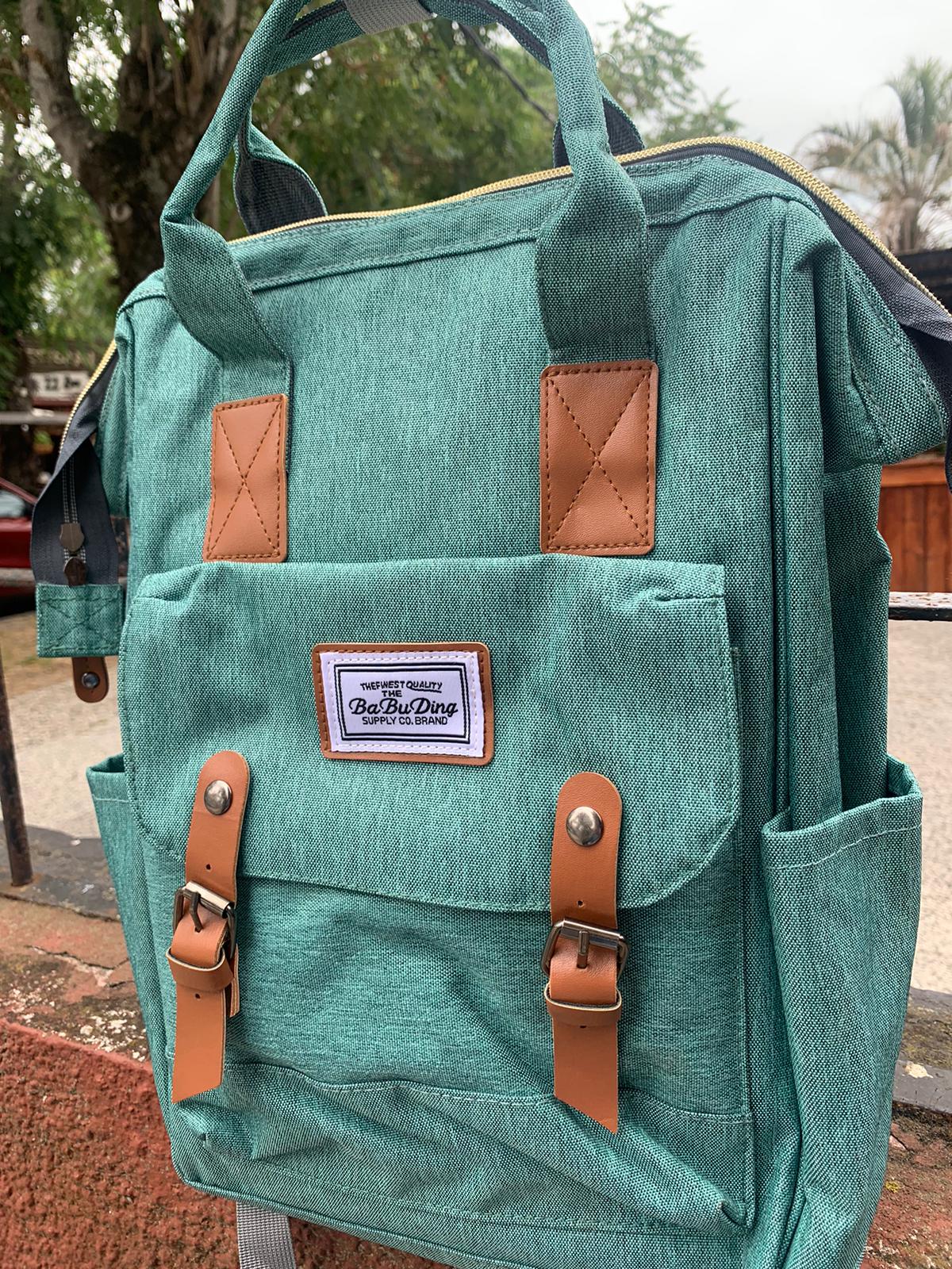 Mochila maternal verde