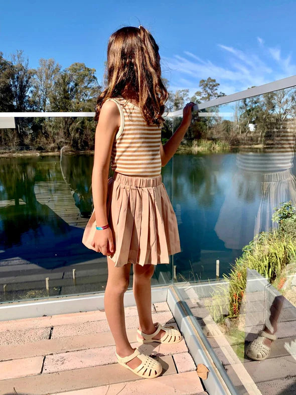 Set falda y musculosa talle 3