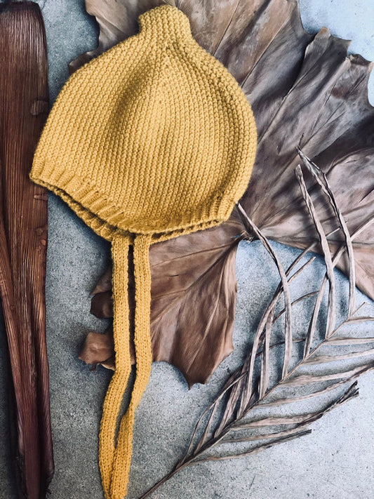 Gorro tejido color maíz
